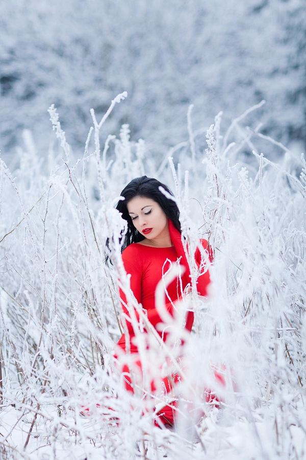 Foto zum Blogartikel - Rotes Kleid im Schnee