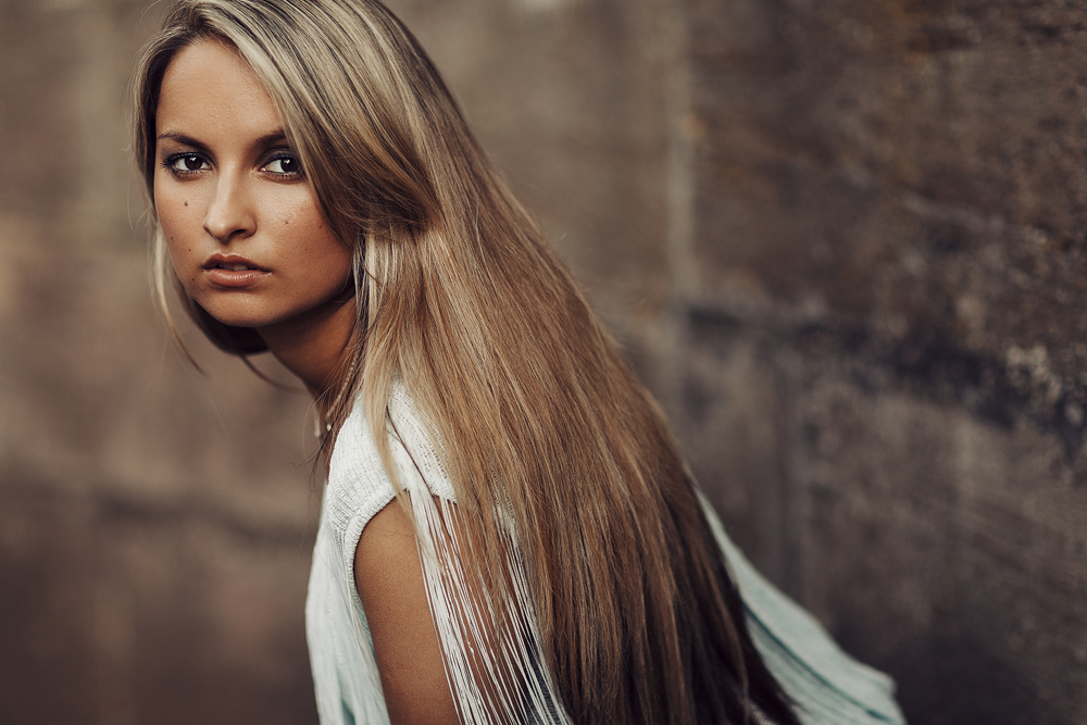 Portrait von Kristina im Schlosspark Fulda