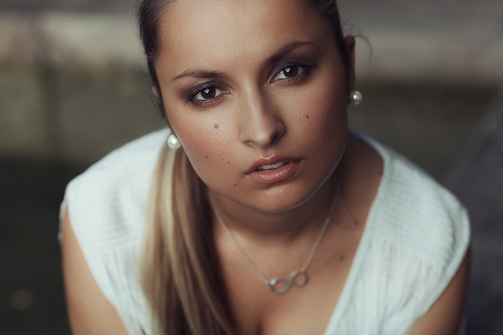 Portrait von Kristina im Schlosspark Fulda