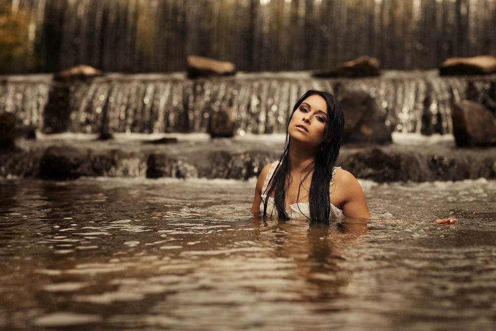 Portraitfotografie - Natalie im Wasser