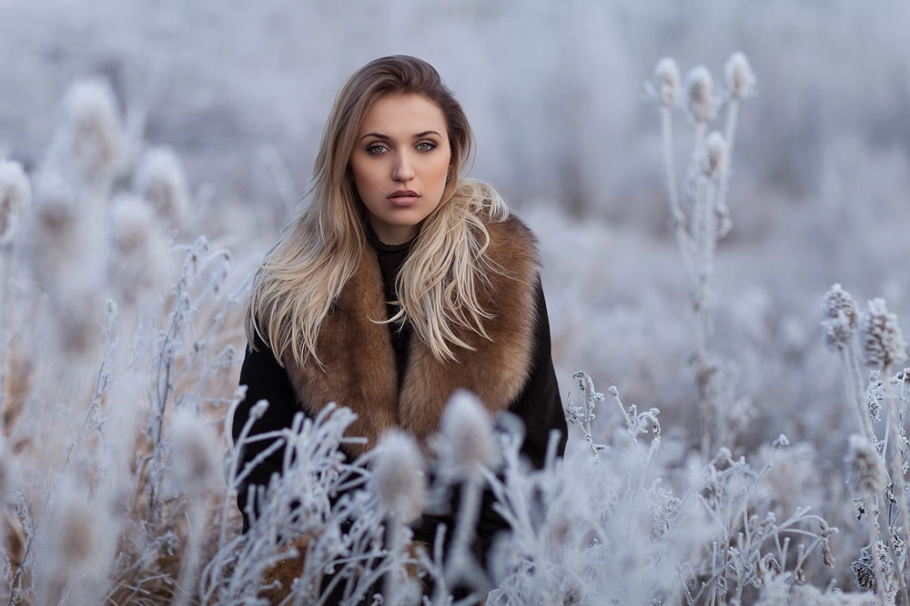 Portrait von einem russischen Model im Winter