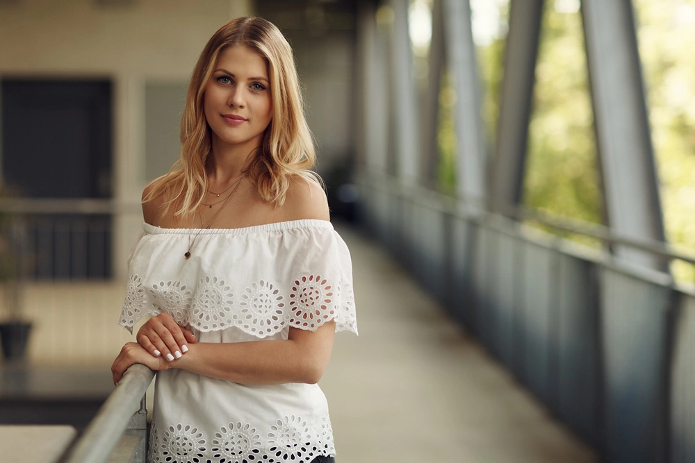 Portrait von Sarah
