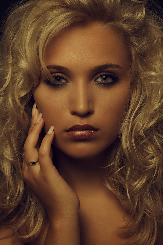 Foto zum Blogartikel - Indoor-Portraitshoot mit Julia