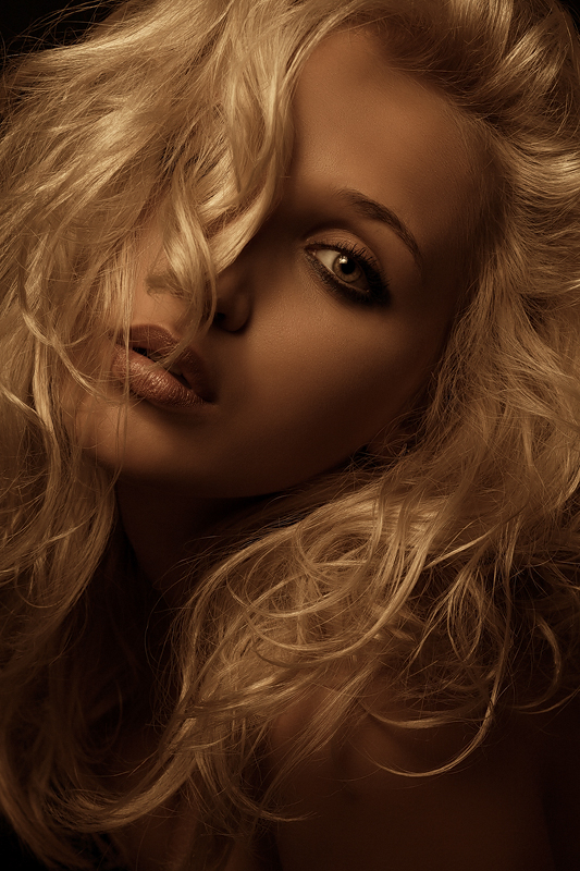 Foto zum Blogartikel - Indoor-Portraitshoot mit Julia