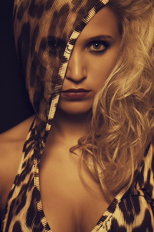 Foto zum Blogartikel - Indoor-Portraitshoot mit Julia